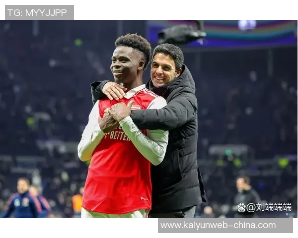 努涅斯在赛季中的崛起与挑战分析及其对球队未来的影响探讨 努涅斯在赛季中的崛起与挑战分析及其对球队未来的影响探讨